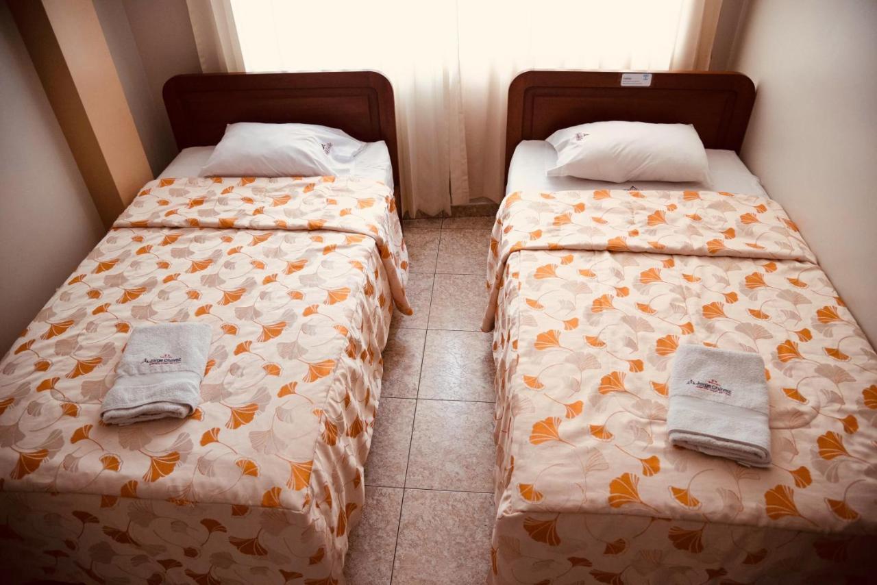 Hotel Jorge Chavez Трухильо Екстериор снимка