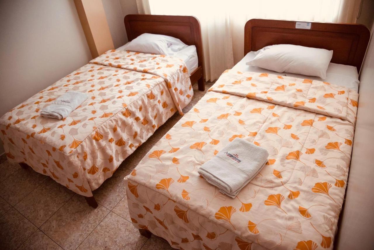 Hotel Jorge Chavez Трухильо Екстериор снимка